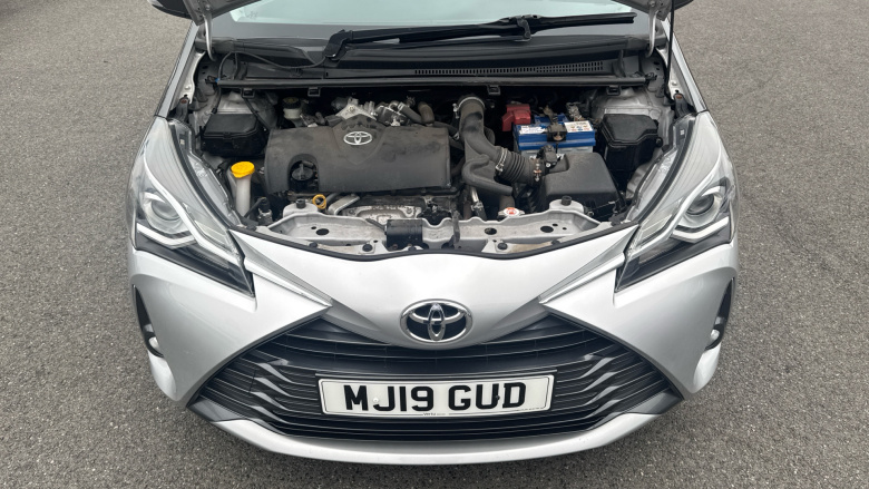 Toyota Yaris 1.5 VVT-i Y20 5dr [Bi-tone] Petrol Hatchback